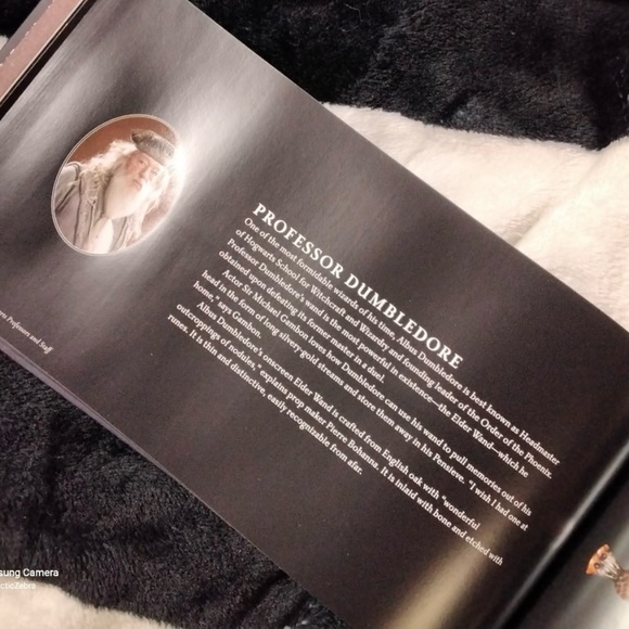 Harry Potter The Wand Collection Book - Picture 8 of 8